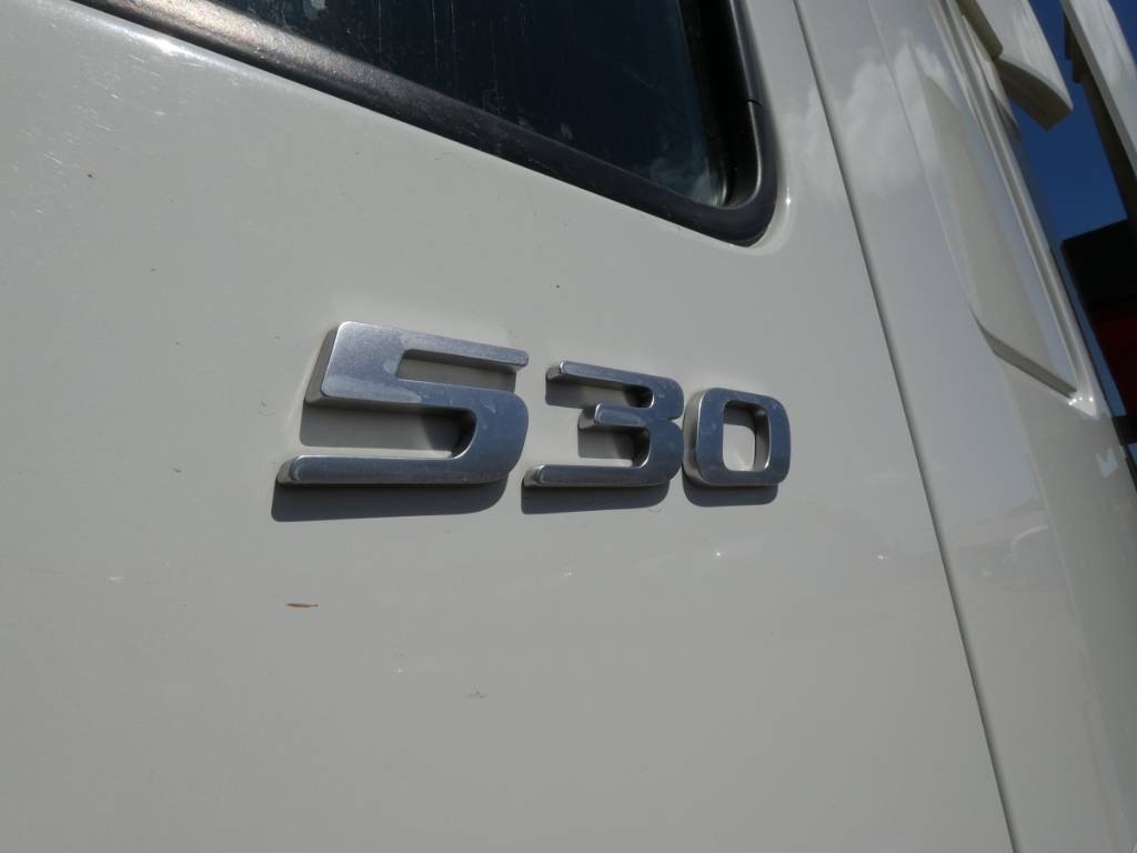 daf-xf-530-frt9d7a6148.jpg