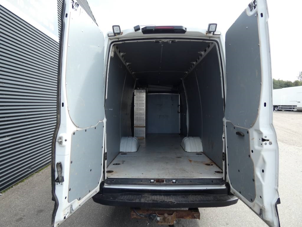 iveco-35c21065b5c7c.jpg