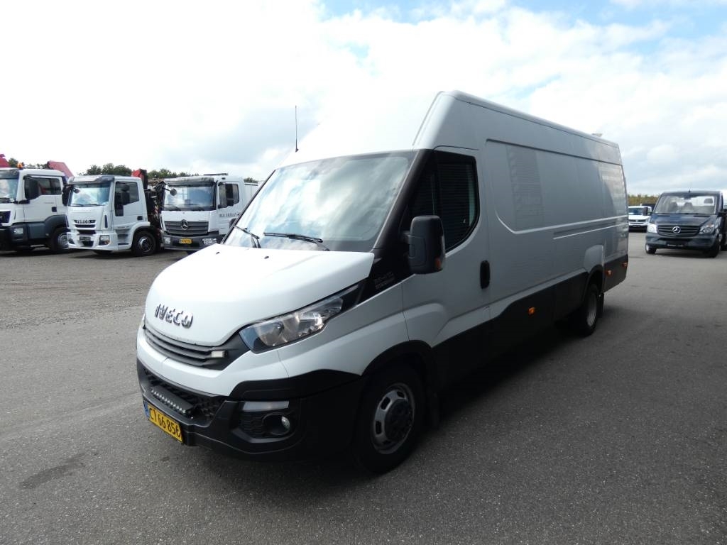 iveco-35c21c2fdc083.jpg