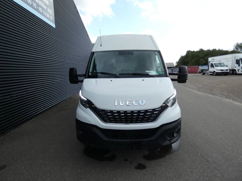 iveco-50c-1853576c4b.jpg