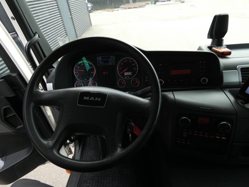 man-tgl-12-22024e555fa.jpg