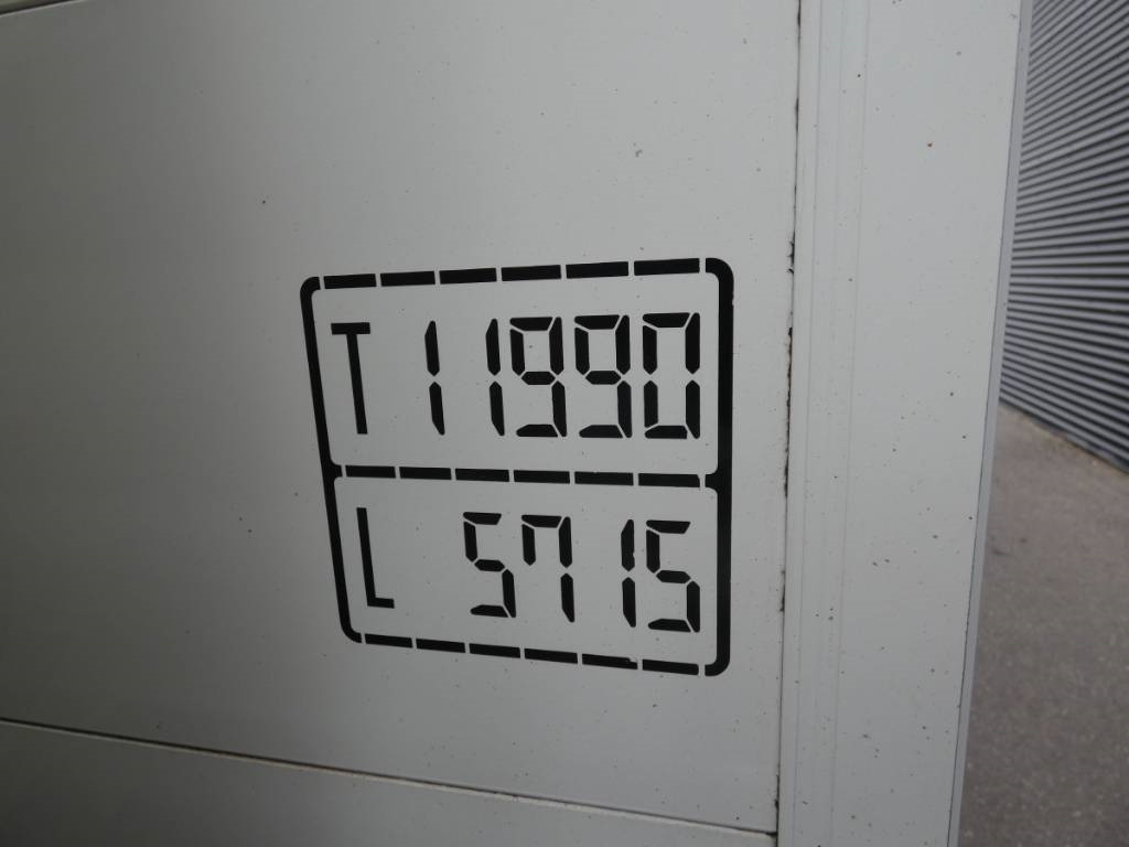 man-tgl-12-220599a3439.jpg
