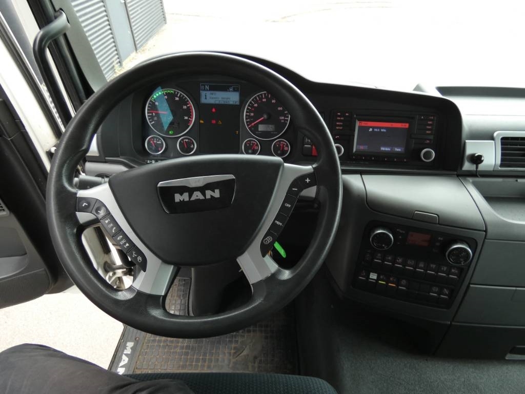 man-tgs-26-3208266717d.jpg