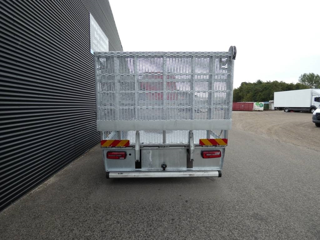 man-tgx-26-47040664693.jpg