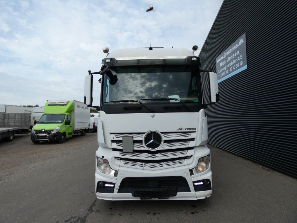 mercedes-benz-actross-18330798de0c.jpg