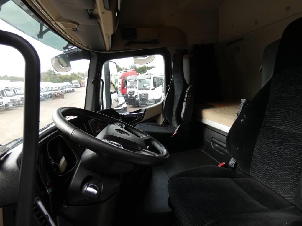 mercedes-benz-actross-1833dfd4e1f1.jpg