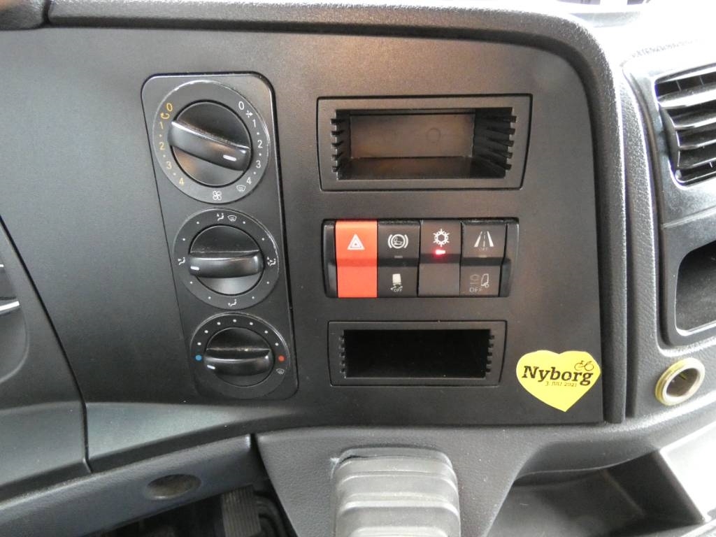 mercedes-benz-atego-1224-l285ffd7a.jpg