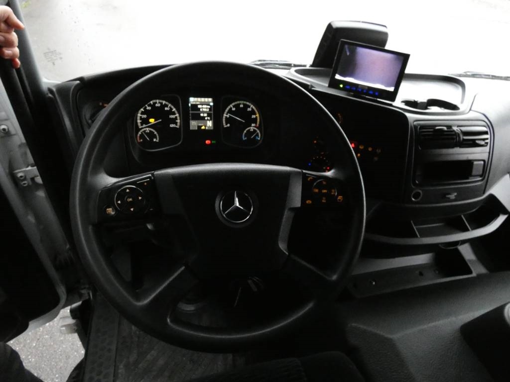 mercedes-benz-atego-1224461c0ea4.jpg