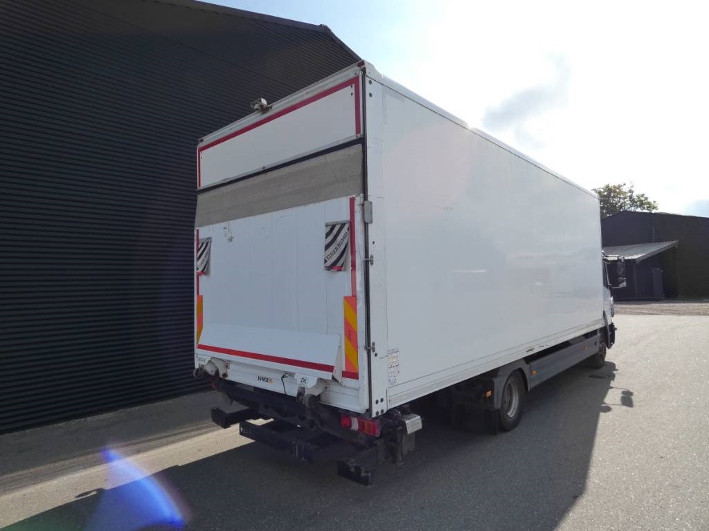 mercedes-benz-atego-122493a36224.jpg