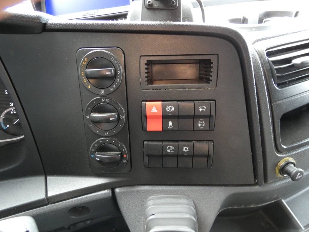 mercedes-benz-ategoc47c08fd.jpg