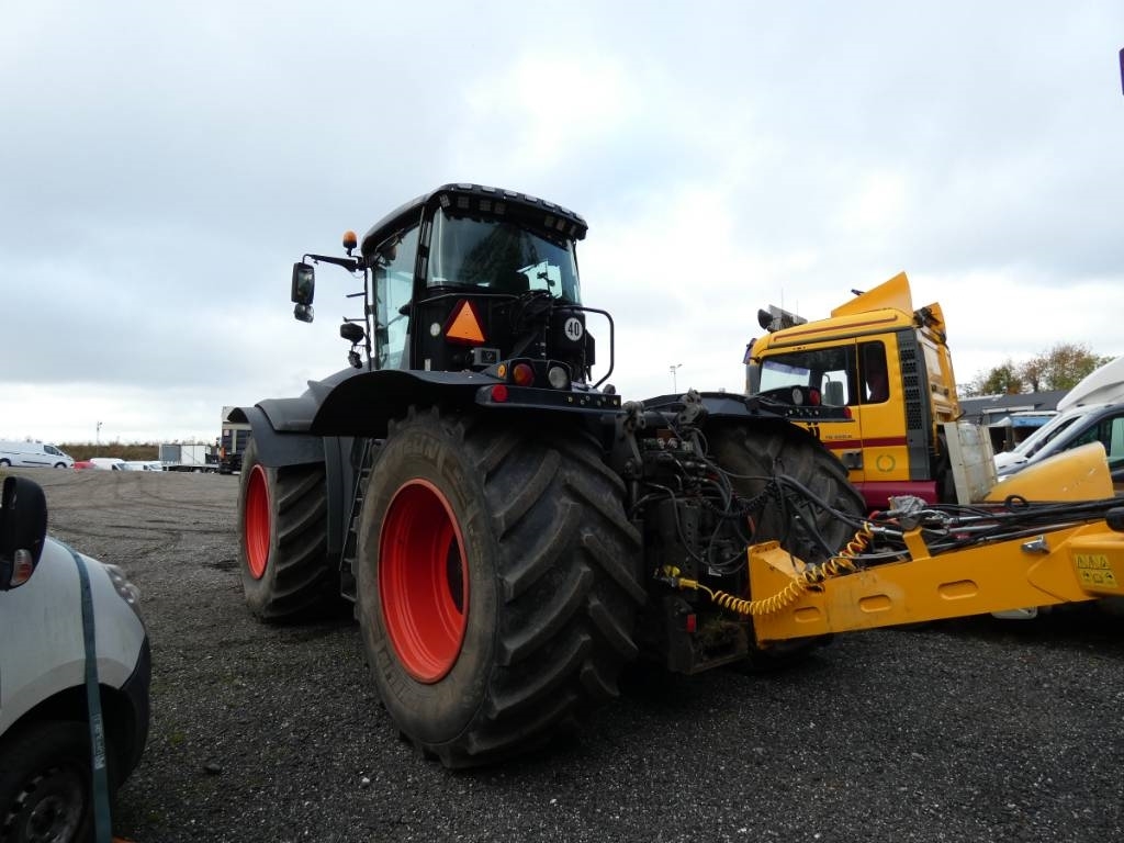 claas-xerion-500035341369.jpg