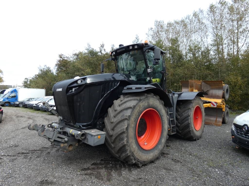 claas-xerion-500062fb1cd8.jpg