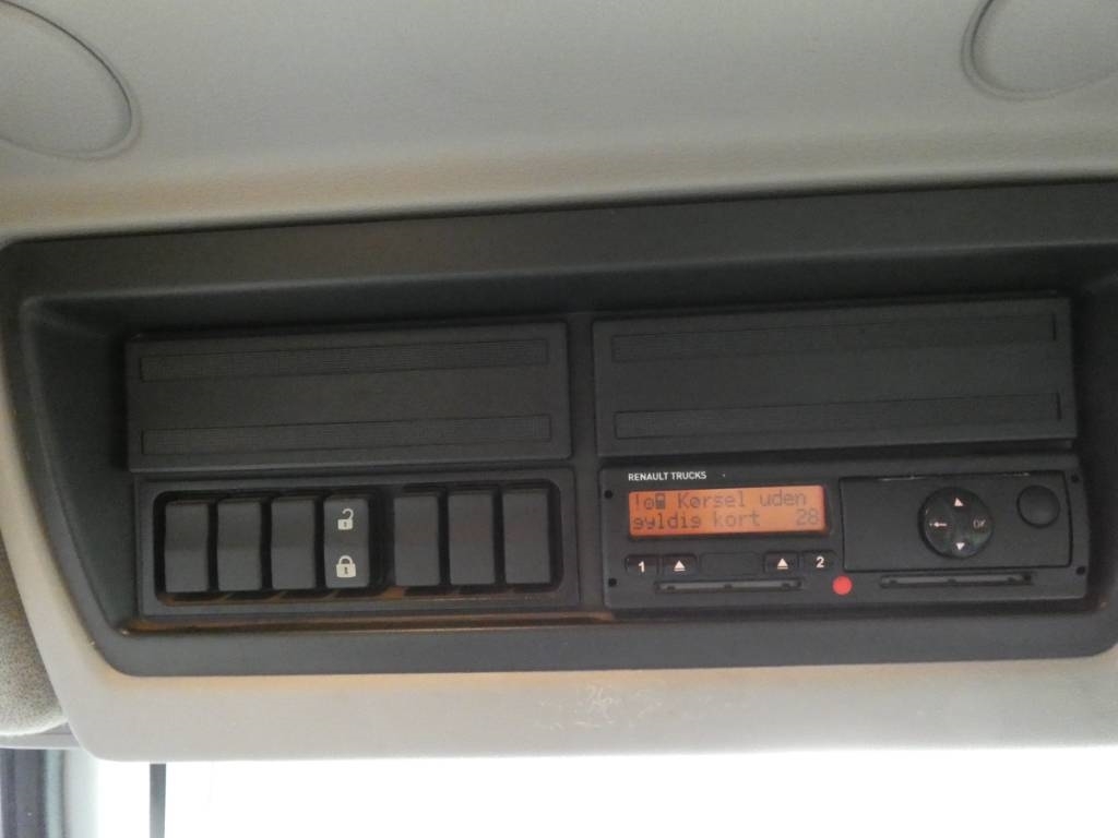 renault-d165125b0eb.jpg