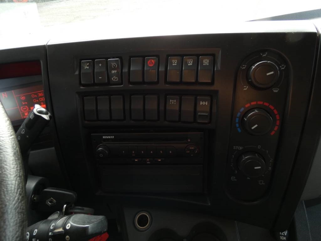 renault-d168702d77b.jpg