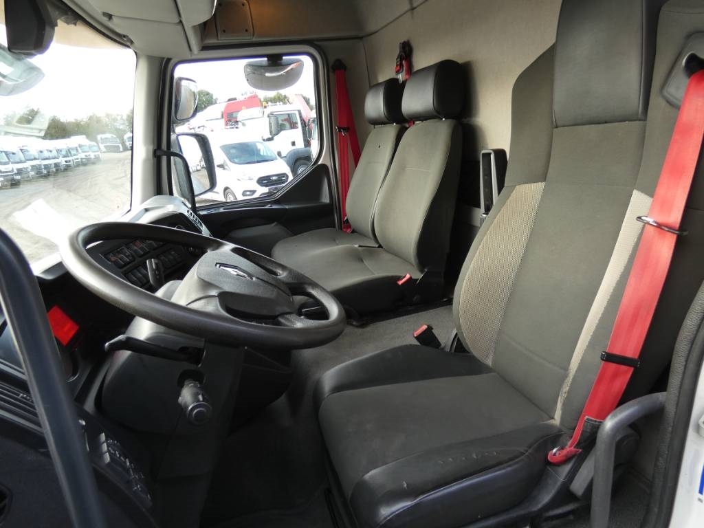 renault-d16a500191a.jpg