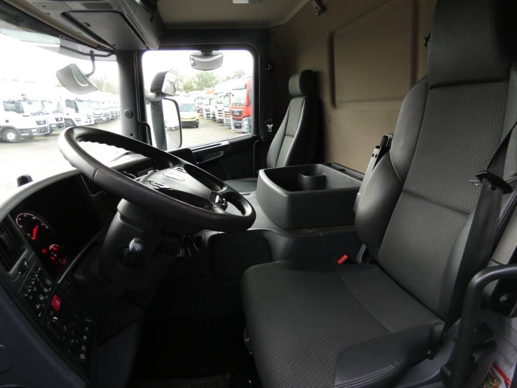 scania-p-320cd5bd6df.jpg