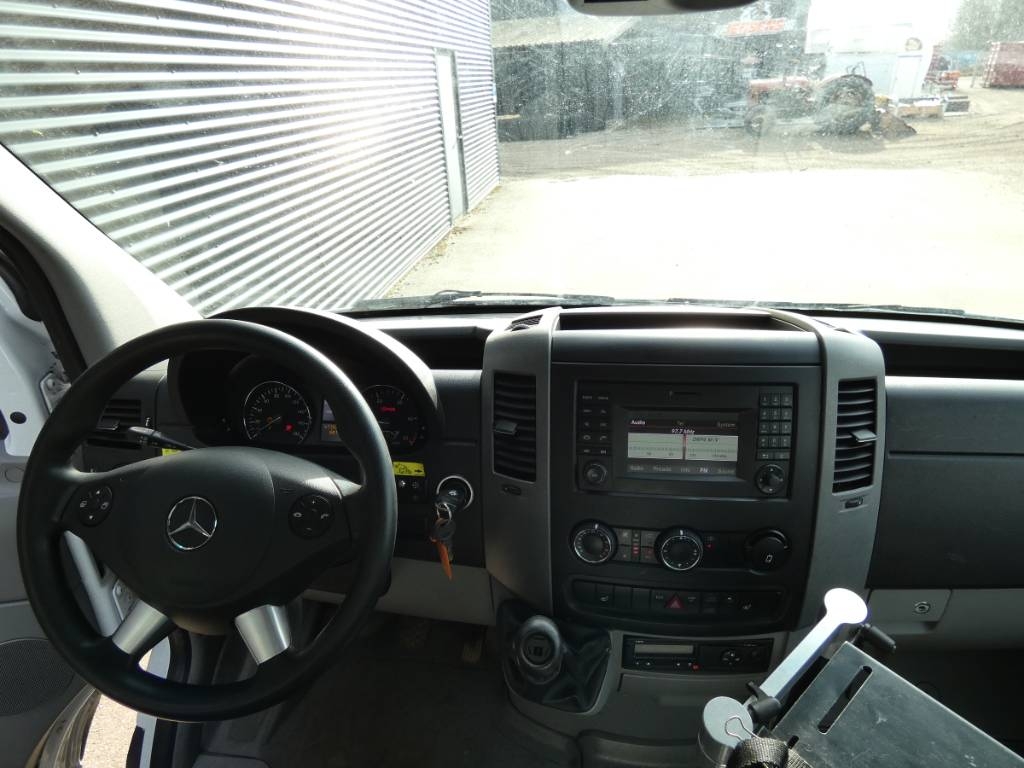 mercedes-benz-sprinter-516-cdif768c10d.jpg