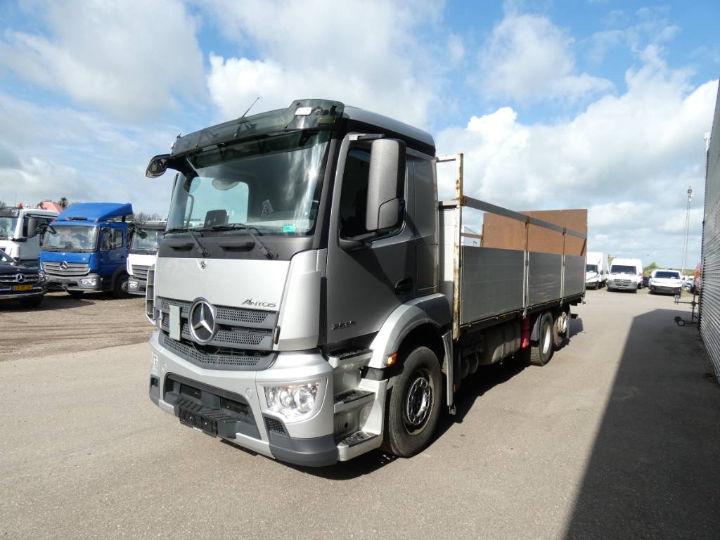 mercedes-benz-antos-2535-lcd3326e0.jpg
