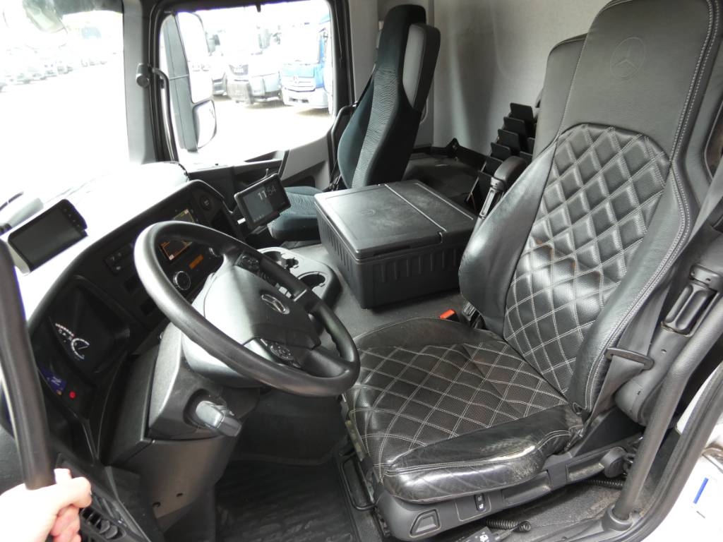 mercedes-benz-antos-2535294ef81f.jpg