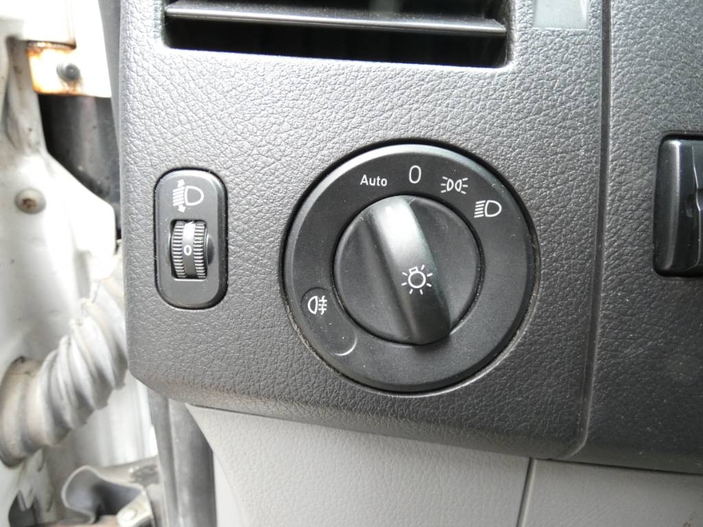 mercedes-benz-sprinter-516d6028438.jpg