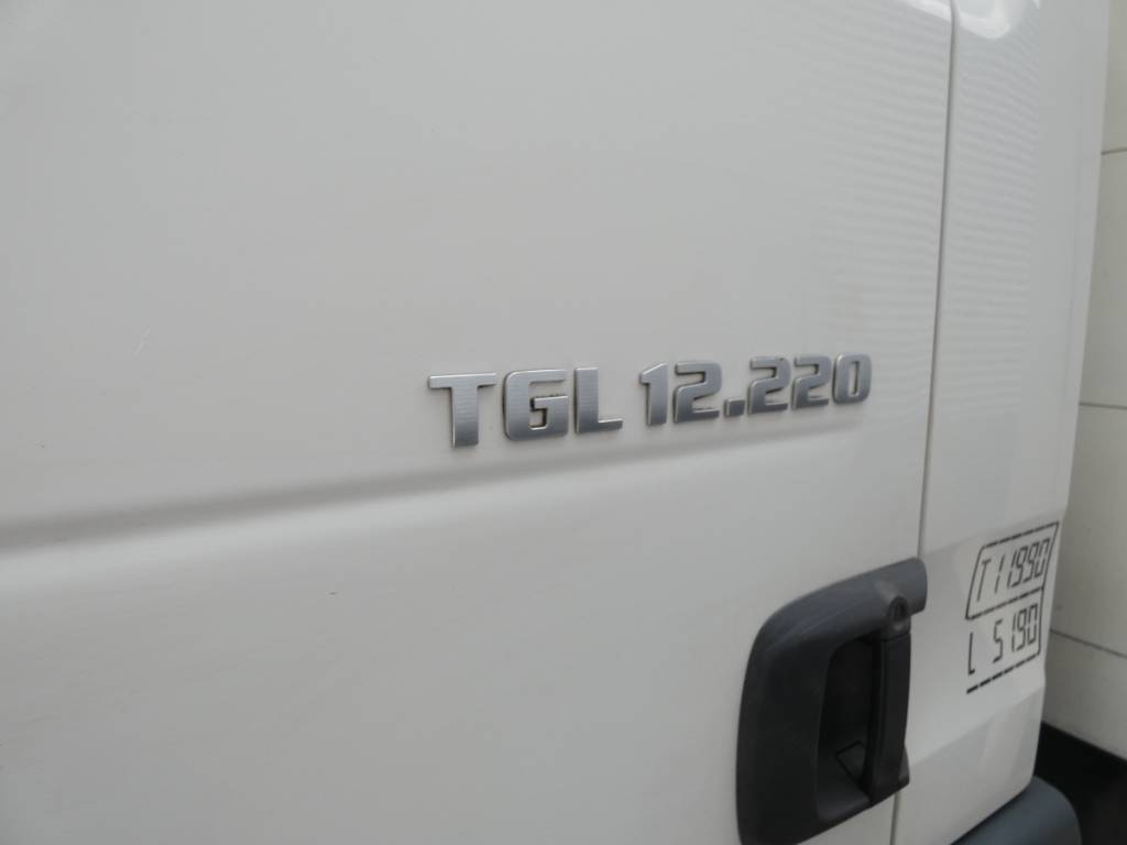 man-tgl-12-2202117aa39.jpg