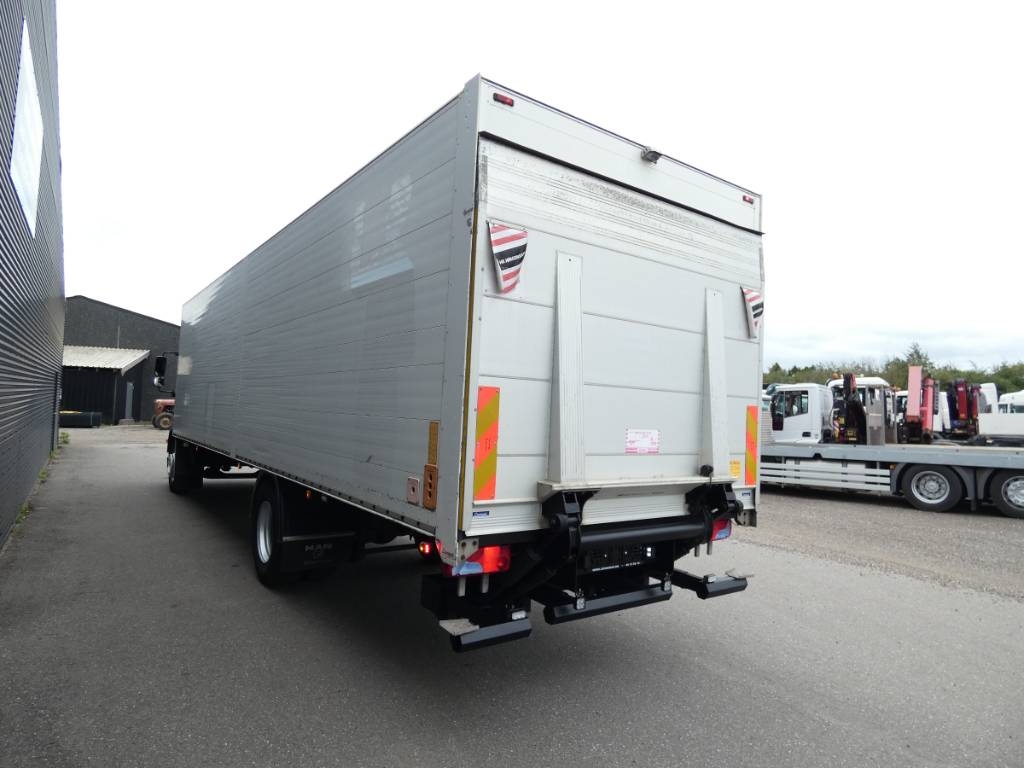 man-tgm-18-2502acb6dbe.jpg