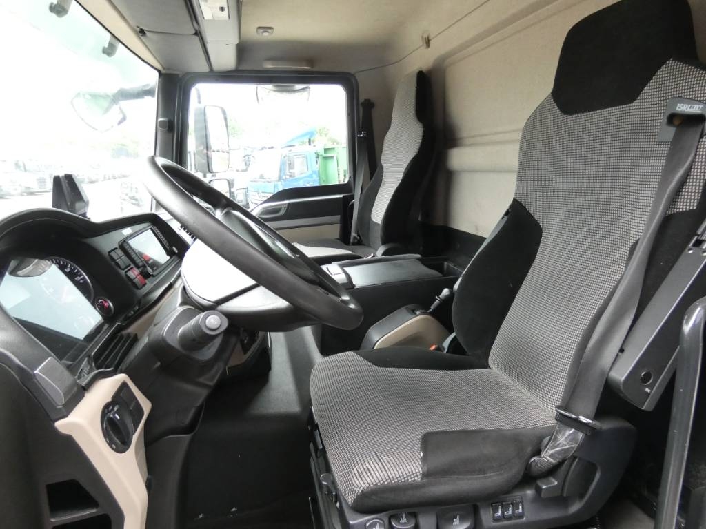man-tgm-18-290a59a9dee.jpg