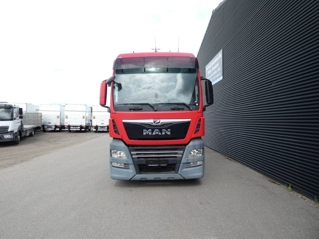 man-tgx-26-4703219cb2c.jpg