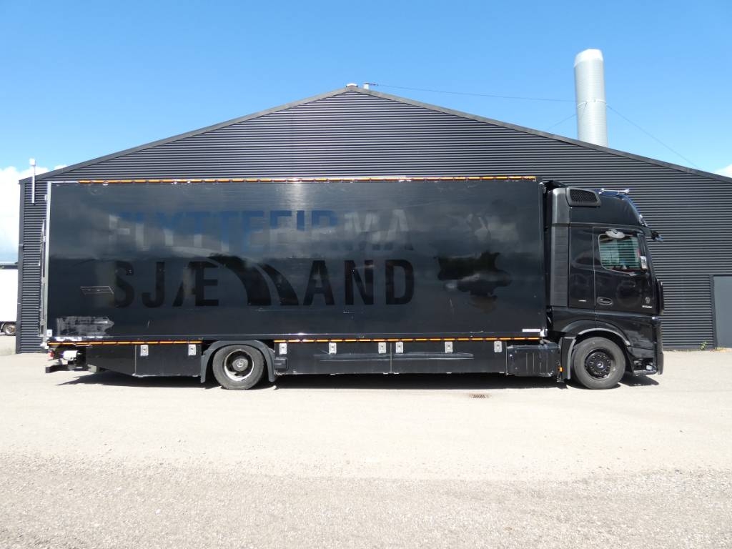 mercedes-benz-actros-18333e259faa.jpg