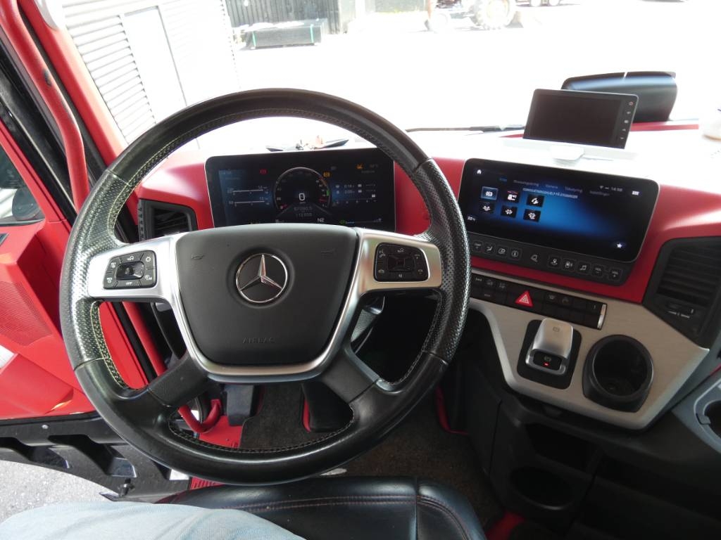 mercedes-benz-actros-18338b8b36cc.jpg