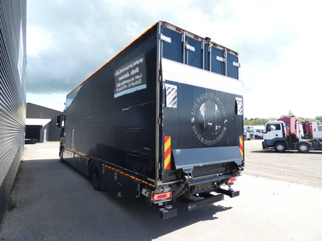 mercedes-benz-actros-1833cc219c74.jpg