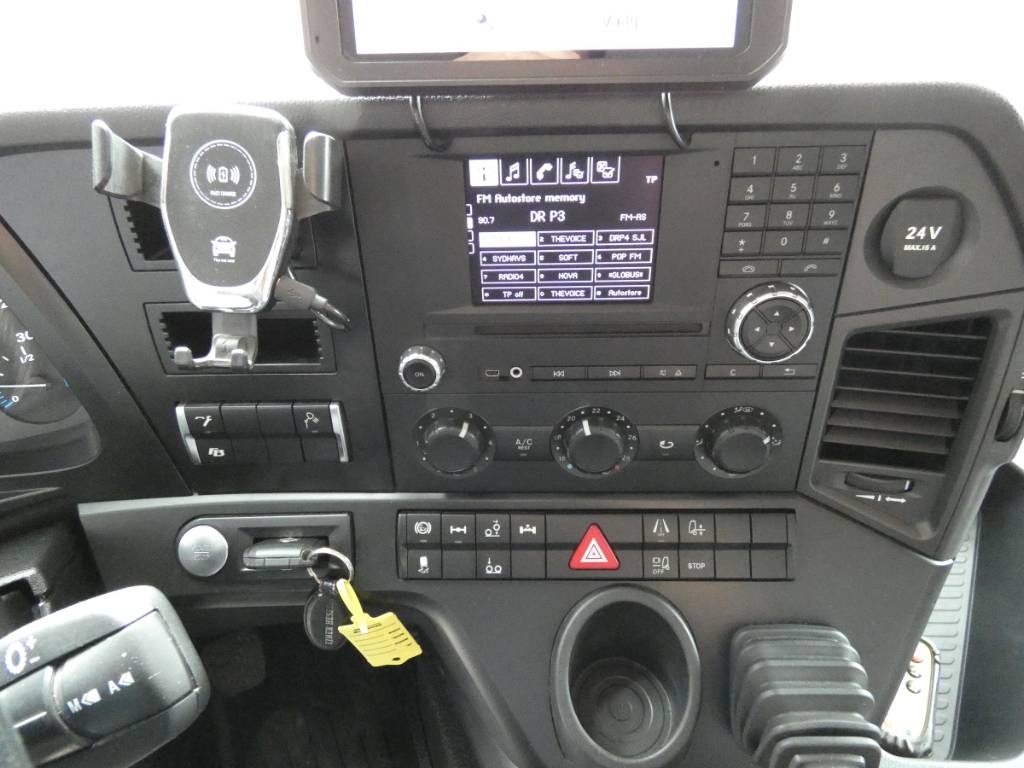 mercedes-benz-antos-2535d2f8cfae.jpg