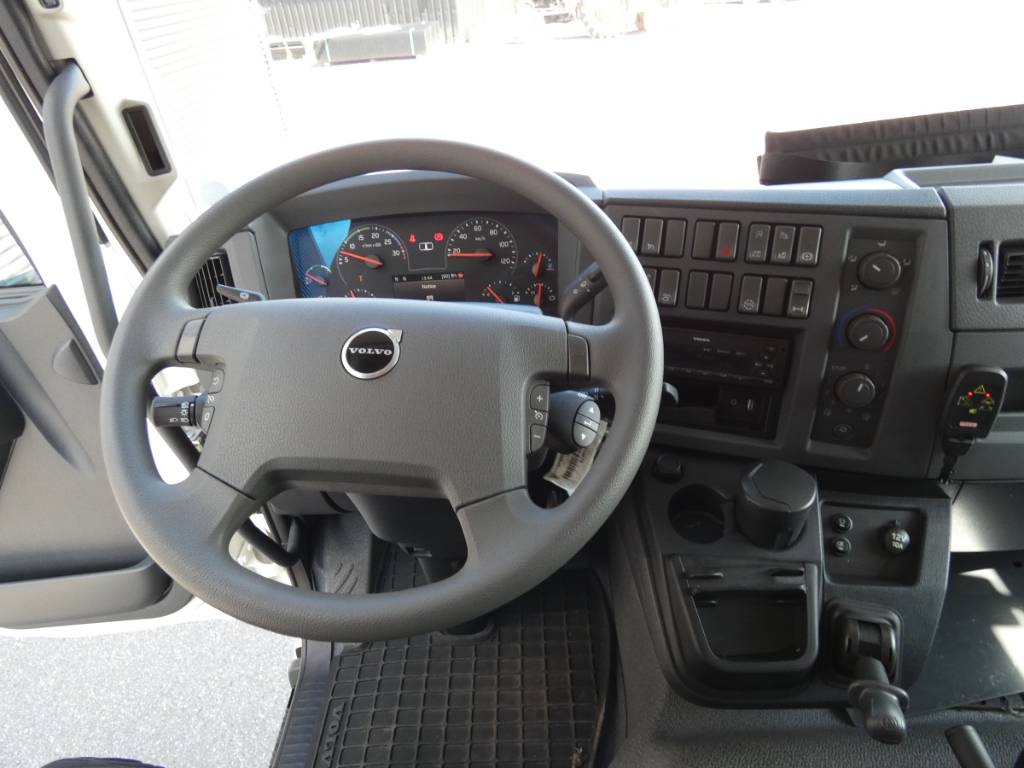 volvo-fl-12-240-m-kranb6b49581.jpg