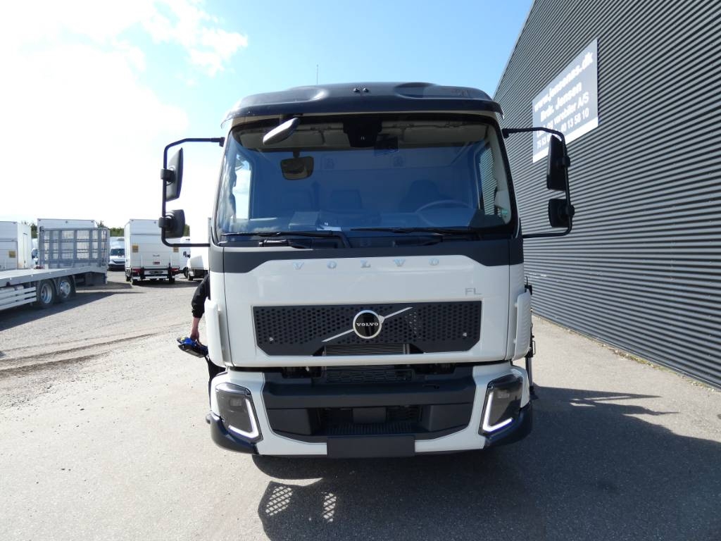 volvo-fl-12-240-m-krand0d3b928.jpg