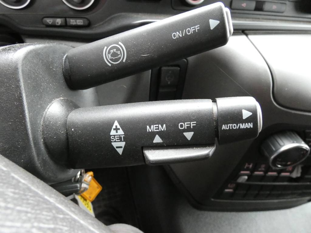 man-tg-18-3200f0829bf.jpg
