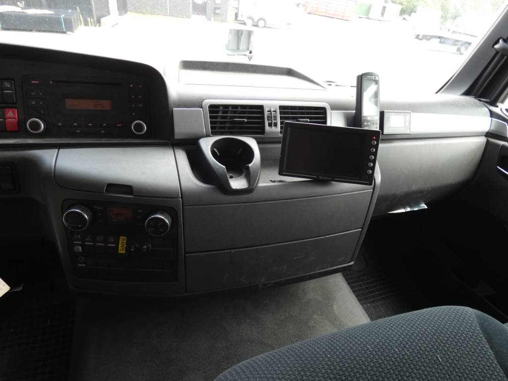 man-tg-18-32040c3fd1c.jpg