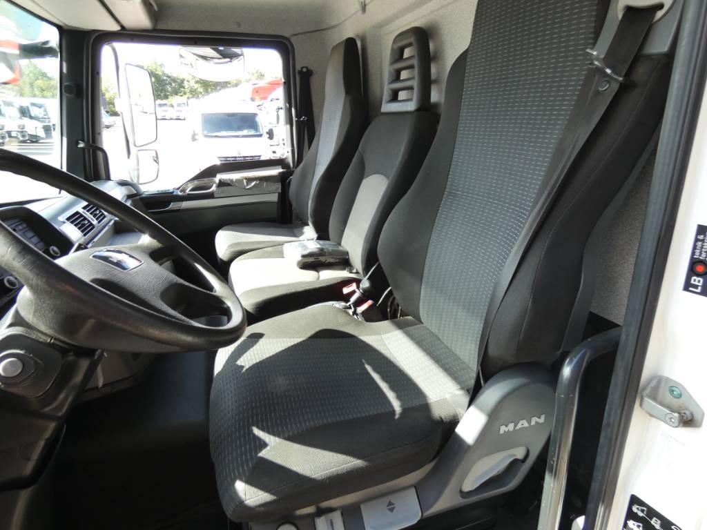man-tgl-12-220131f1cf6.jpg