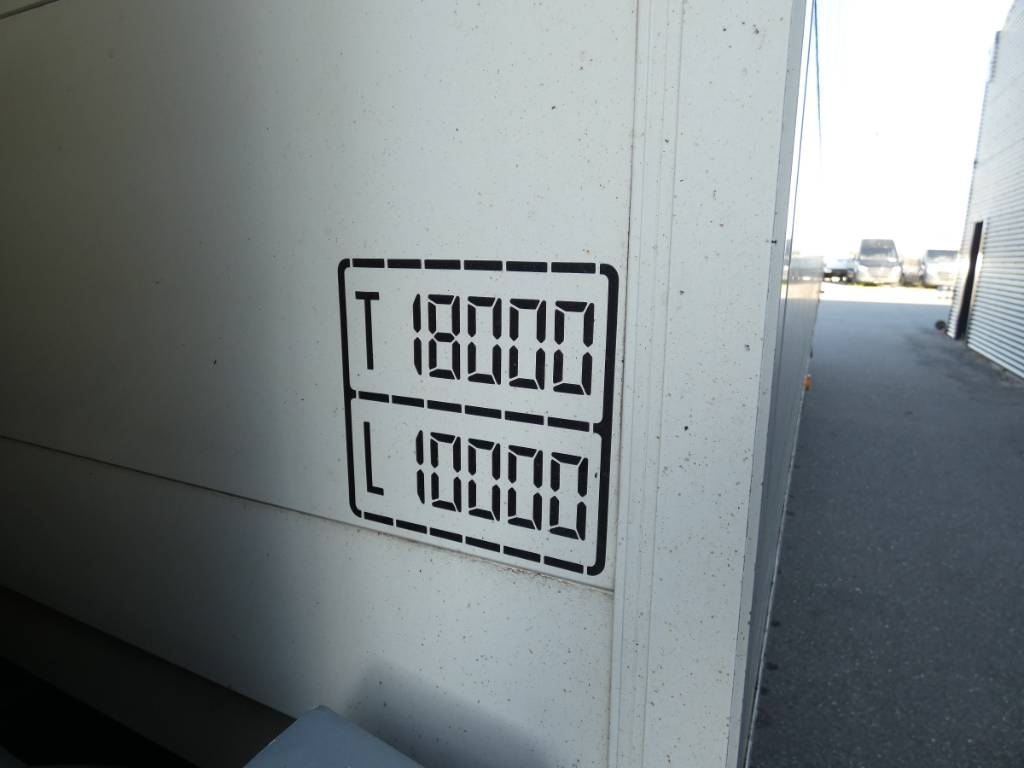 man-tgm-18-25022848acf.jpg