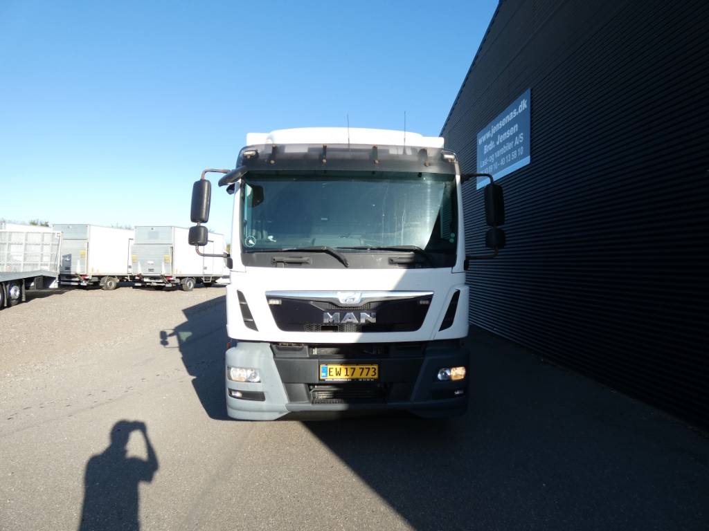 man-tgm-18-25024a11712.jpg