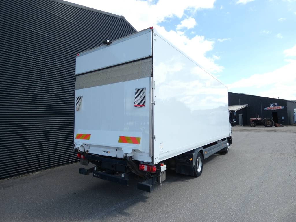 mercedes-benz-atego-122452f76263.jpg