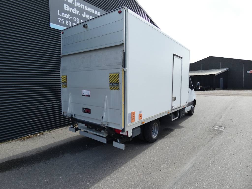 mercedes-benz-sprinter-519400b3a21.jpg