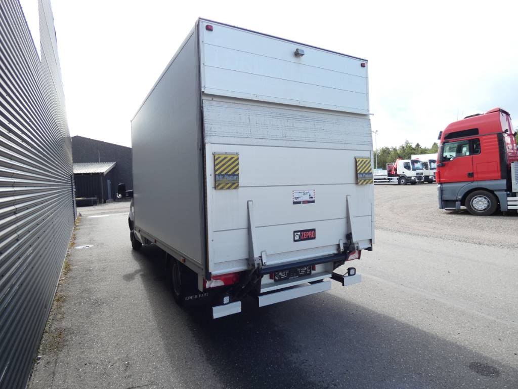 mercedes-benz-sprinter-5199015b1b8.jpg